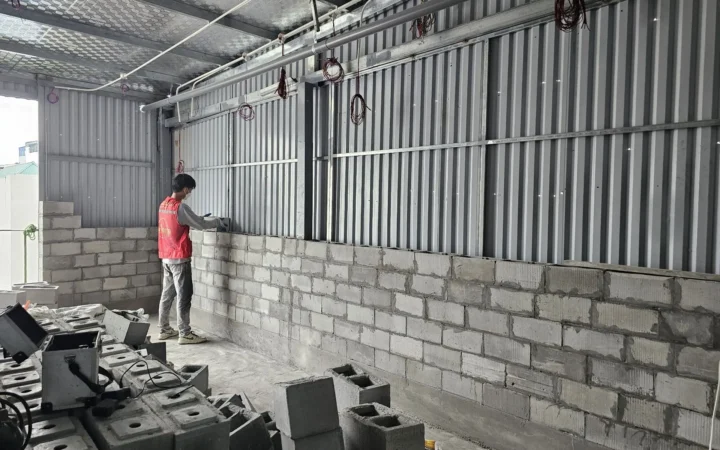 Từ Sân Thượng Thành Phòng Ngủ: Dự Án Cơi Nới Với Gạch V-Lite Tại Hà Nội